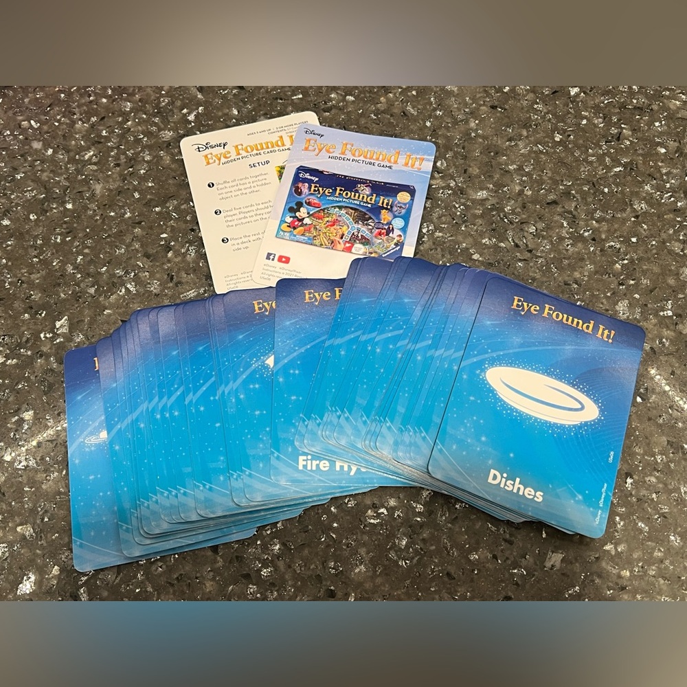 Eye Found It! World of Disney Card Game